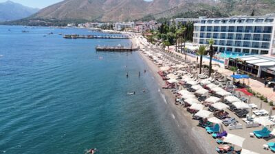 MUĞLA (AA) – Muğla'nın turistik ilçelerinde, sıcak havadan etkilenen yerli