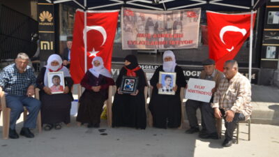 MUŞ (AA) – Muş'ta çocukları terör örgütü PKK tarafından kaçırılan
