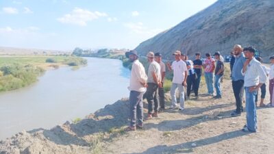MUŞ (AA) – Muş'un Bulanık ilçesinde akarsuya düşen iki kardeşten