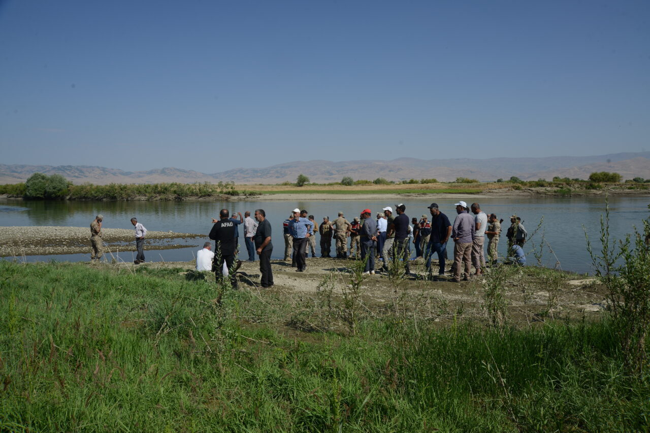 MUŞ (AA) – Muş'ta Murat Nehri'ne düşerek kaybolan 10 yaşındaki