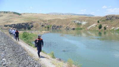 MUŞ (AA) – Muş'ta Murat Nehri'ne düşerek akıntıya kapılan 10