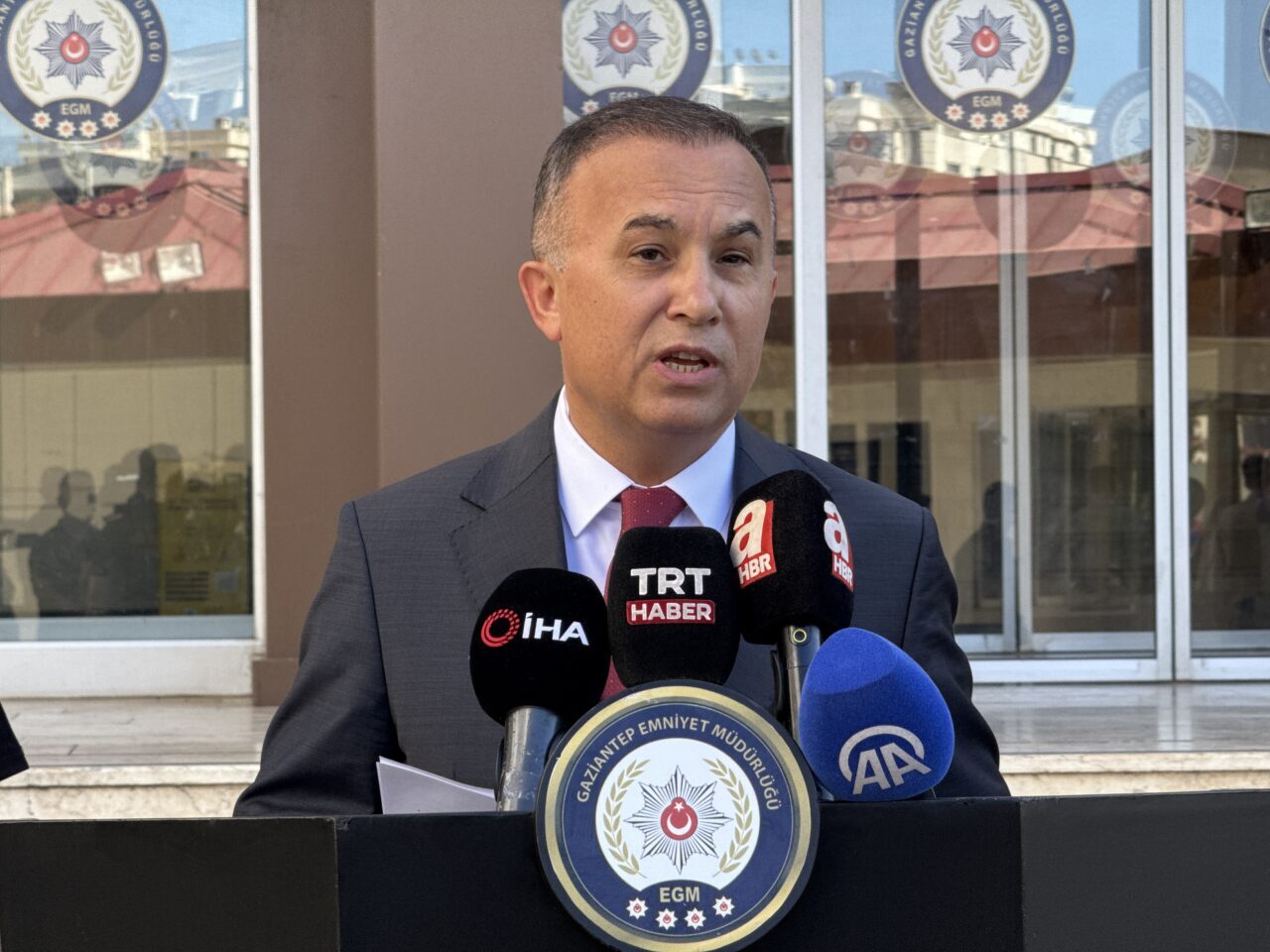 - Adalet Bakanı Akın Gürlek:
- "Gaziantep sokakları zehir tacirlerinden temizleniyor.