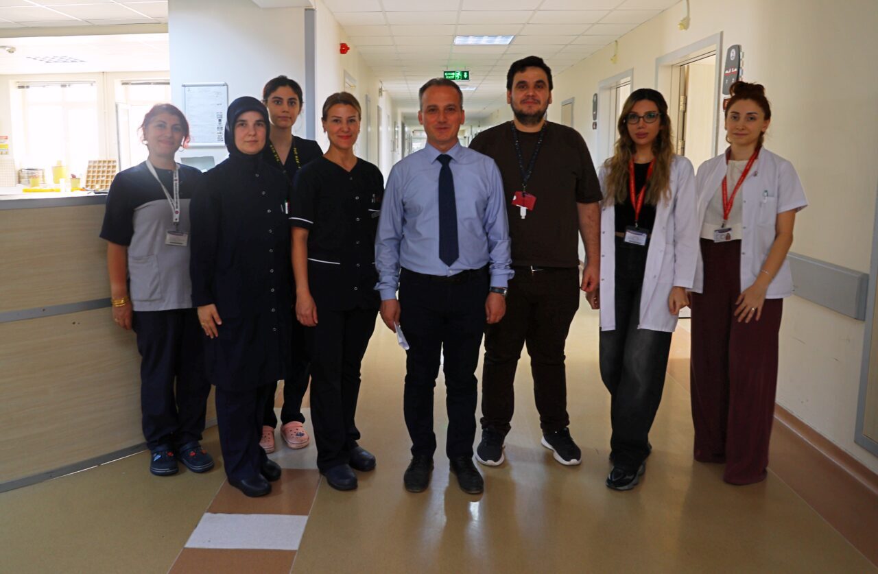 - Türk Nöroloji Derneği Başkanı Prof. Dr. Murat Terzi:
- "Beyin