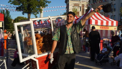 İSTANBUL (AA) – Fatih Belediyesi tarafından düzenlenen "Nostalji Günleri", Topkapı