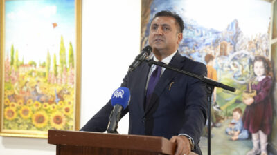 - İstanbul Valisi Davut Gül:
- "Biz, çocuklarımıza Sayın Cumhurbaşkanımızın tüm