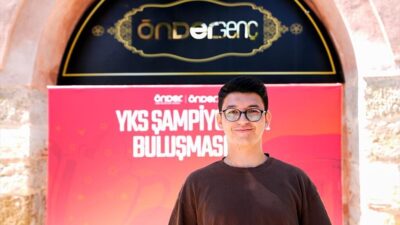 - İstanbul ve farklı şehirlerden etkinliğe katılan öğrenciler, Yükseköğretim Kurumları