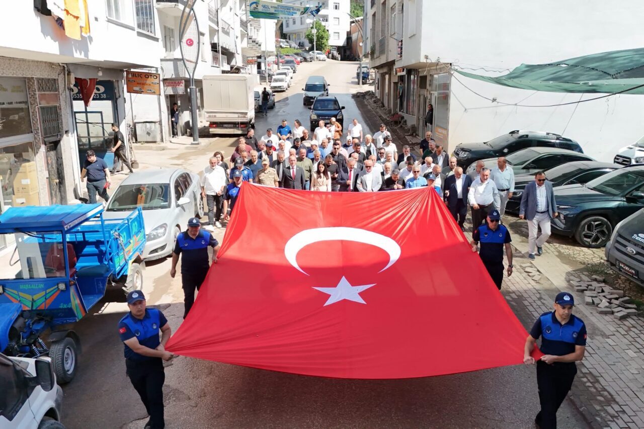 ORDU (AA) – Ordu'nun Aybastı ilçesinde "918. Geleneksel Aybastı Perşembe