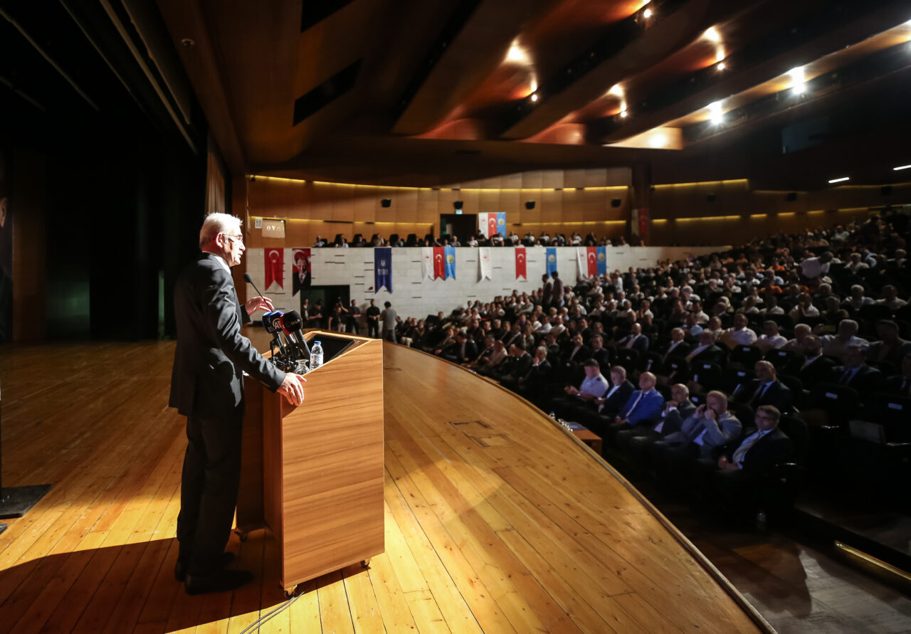 - "Hava araçlarımızın bir kere de havadan su atma kapasitesini