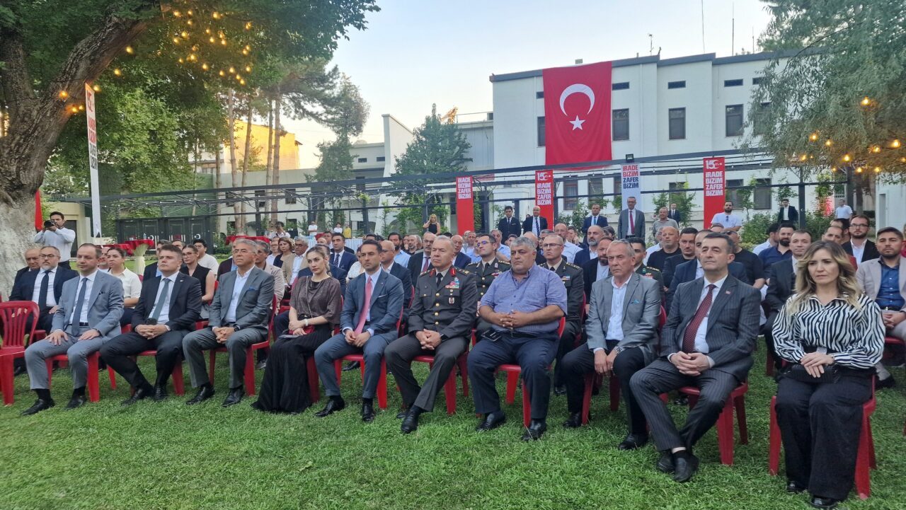 TAŞKENT (AA) – Özbekistan'ın başkenti Taşkent'te, 15 Temmuz Demokrasi ve