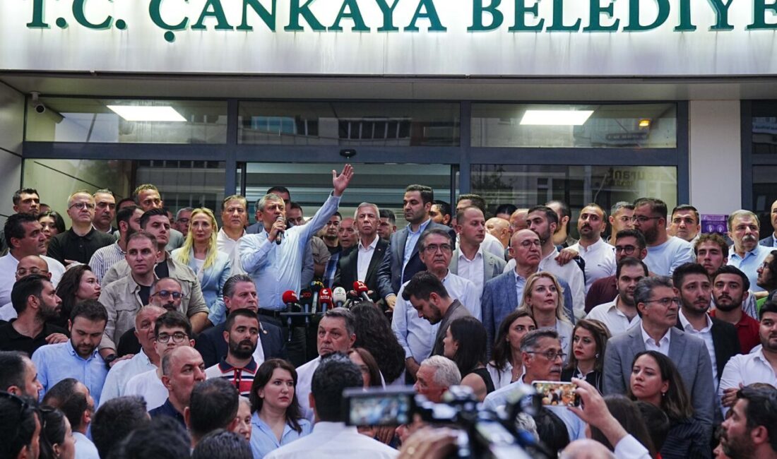 ANKARA (AA) – CHP Grup Başkanı Özgür Özel, Çankaya Belediyesine