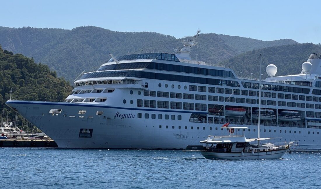 ​​​​​​​MUĞLA (AA) – Muğla'nın Marmaris ilçesine, Marshall Adaları bayraklı "Regatta"