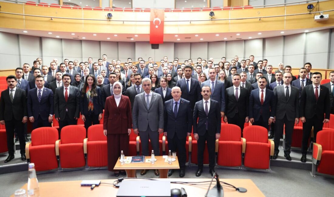 - "Özellikle sağlık sektörünün Türkiye'nin gelir kapılarından bir tanesi olmasını