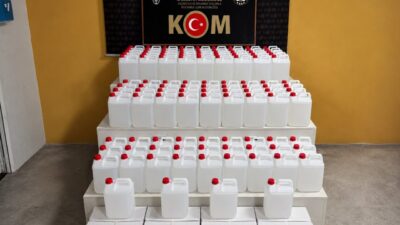 SAKARYA (AA) – Anadolu Otoyolu'nun Sakarya kesiminde durdurulan kamyonda 1