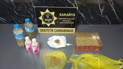SAKARYA (AA) – Sakarya'nın Adapazarı ilçesinde düzenlenen uyuşturucu operasyonunda gözaltına