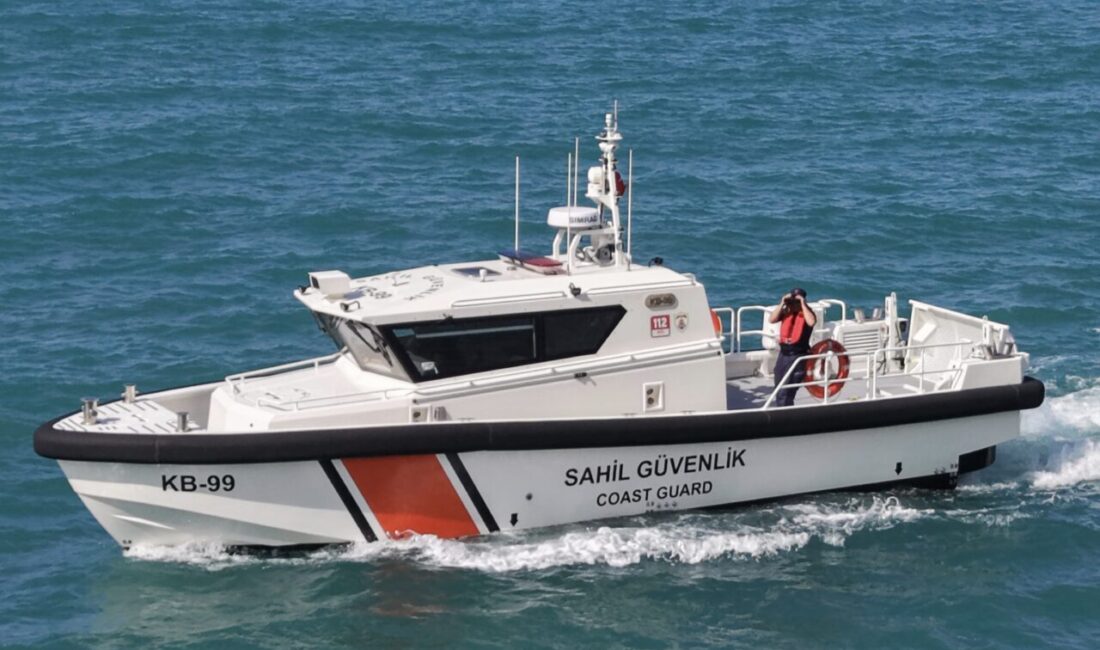 SAMSUN (AA) – Samsun'un Yakakent ilçesinde Sahil Güvenlik ekipleri, olumsuz