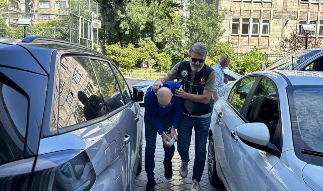 SAMSUN (AA) – Samsun'un İlkadım ilçesinde düzenlenen uyuşturucu operasyonunda gözaltına