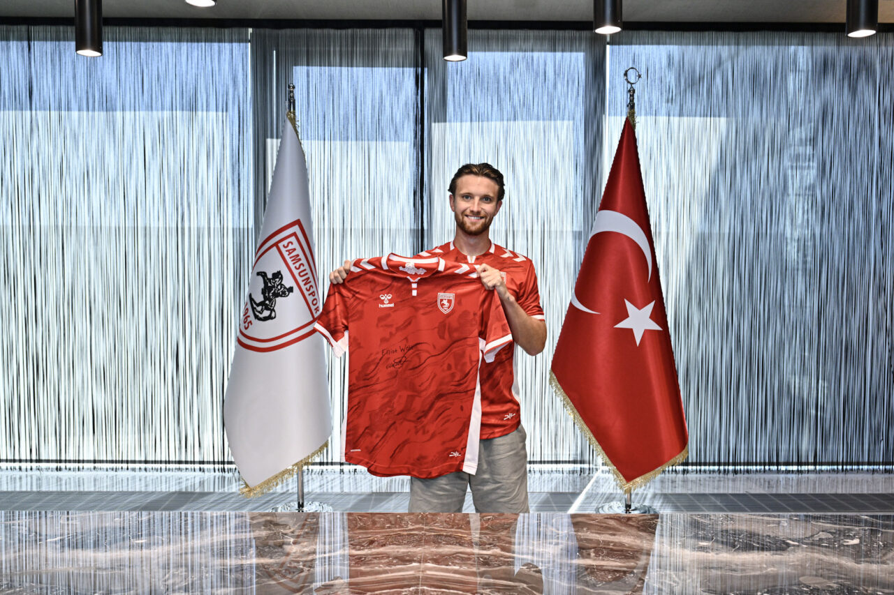 SAMSUN (AA) – Trendyol Süper Lig ekiplerinden Samsunspor, İskoçyalı orta