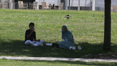 ŞANLIURFA (AA) – Şanlıurfa'da hava sıcaklığının 45 dereceye ulaşması günlük