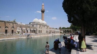 ŞANLIURFA (AA) – Türkiye'nin en sıcak kentleri arasında yer alan