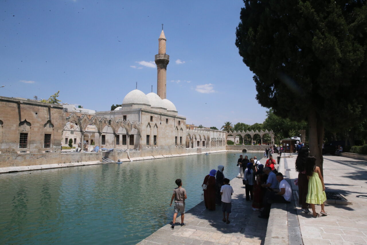 ŞANLIURFA (AA) – Türkiye'nin en sıcak kentleri arasında yer alan