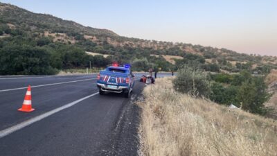 ŞANLIURFA (AA) – Şanlıurfa'nın Siverek ilçesinde tarım işçilerini taşıyan minibüsün