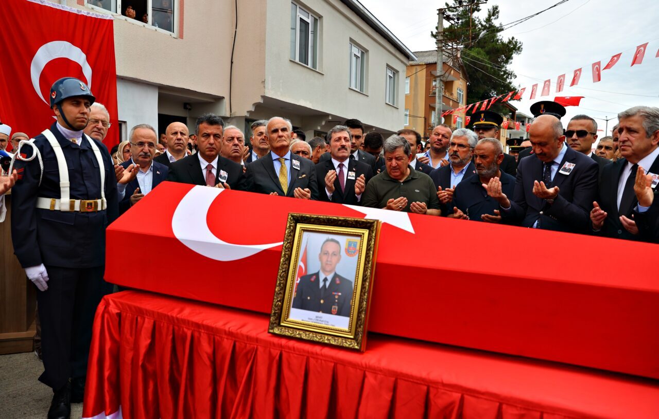 SAMSUN (AA) – Eskişehir'in Mihalıççık ilçesinde, kavga ihbarı üzerine gittiği