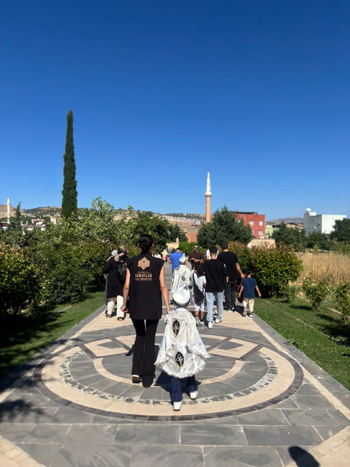 SİİRT (AA) – Siirt'te, Bitlis Vakıflar Bölge Müdürlüğünce 26 çocuk