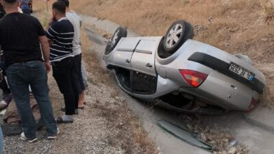 SİİRT (AA) – Siirt'te şarampole devrilen otomobilde, 1'i ağır 3