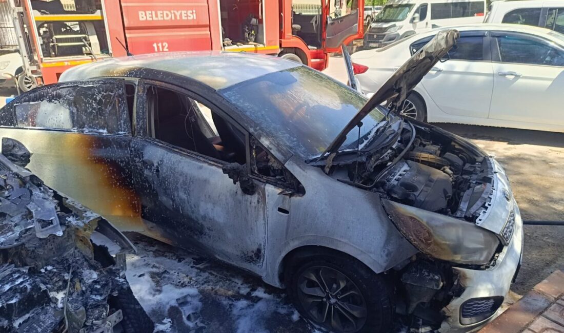 SİİRT (AA) – Siirt'te park halindeki SUV tipi araçta çıkan