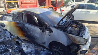 SİİRT (AA) – Siirt'te park halindeki SUV tipi araçta çıkan