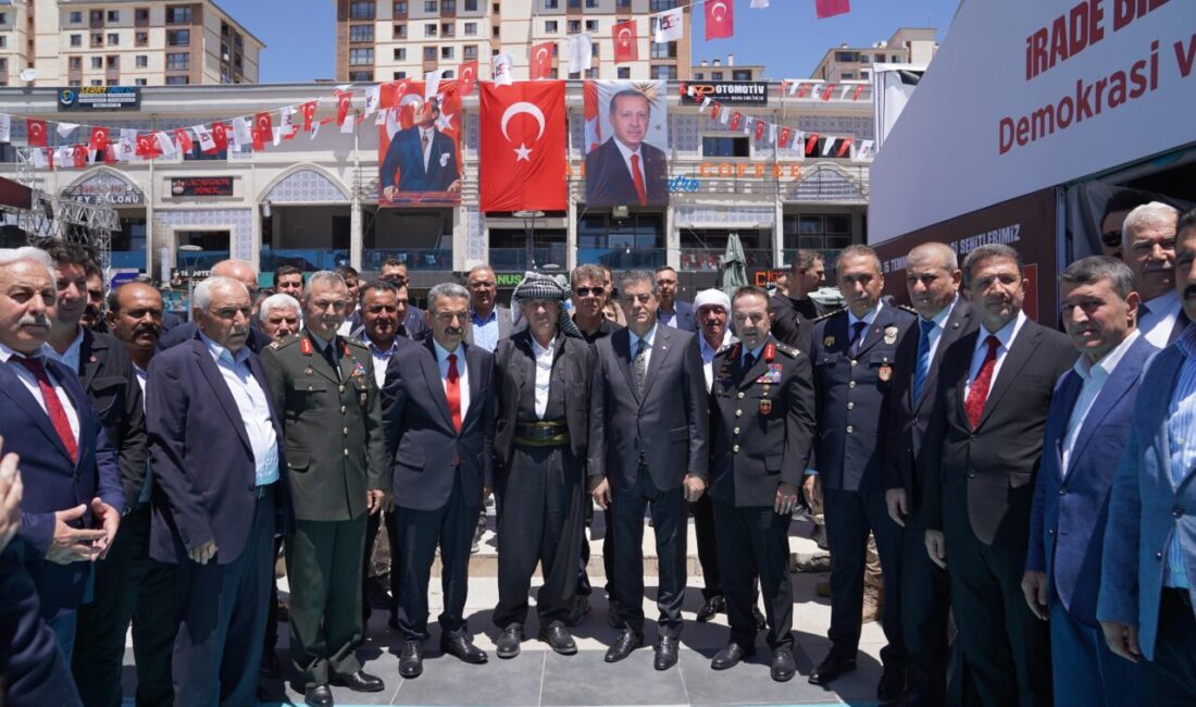 ŞIRNAK/BİNGÖL (AA) – Şırnak ve Bingöl'de 15 Temmuz Demokrasi ve