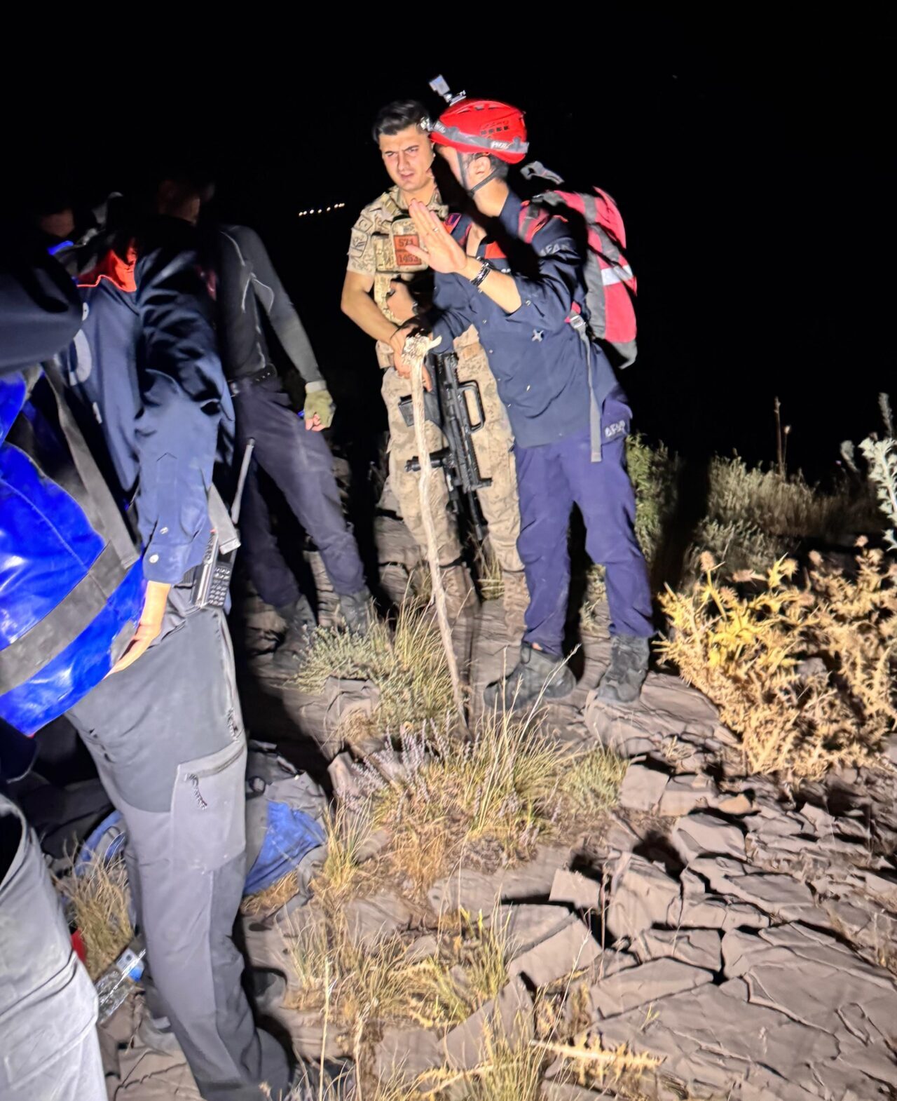 MAHSUR KALANLARIN KURTARILMASI VE DETAYLAR EKLENDİ