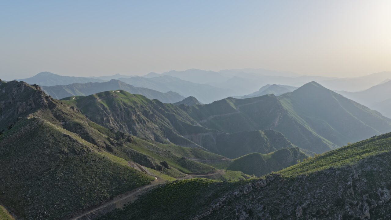 ŞIRNAK (AA) – Şırnak'ın Uludere ilçesindeki Kel Mehmet Dağları'nın zirvesindeki