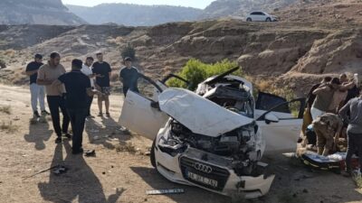 ŞIRNAK (AA) – Şırnak'ın Güçlükonak ilçesinde otomobilin şarampole devrilmesi sonucu