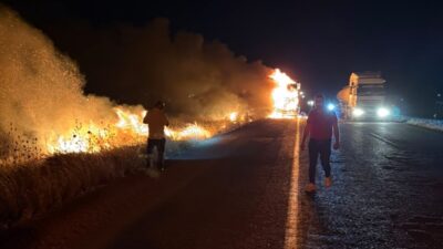 ŞIRNAK (AA) – Şırnak'ın İdil ilçesinde seyir halindeyken alev alan