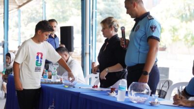 İSTANBUL (AA) – Şişli'de her pazar kurulan Feriköy Antika Pazarı'ndaki