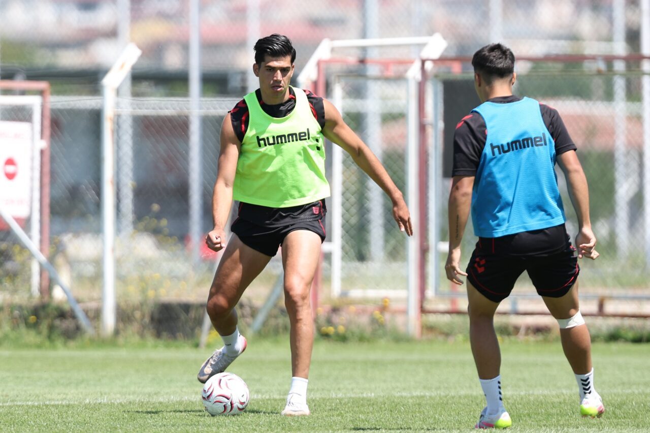 SİVAS (AA) – Trendyol 1. Lig ekiplerinden Ekenler Beton Sivasspor,
