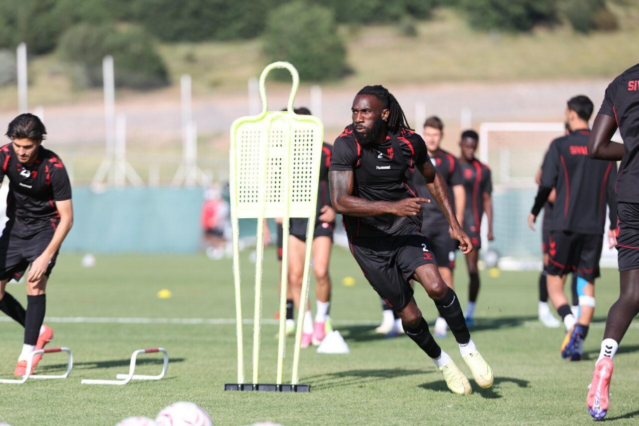 SİVAS (AA) – Trendyol 1. Lig ekiplerinden Ekenler Beton Sivasspor,