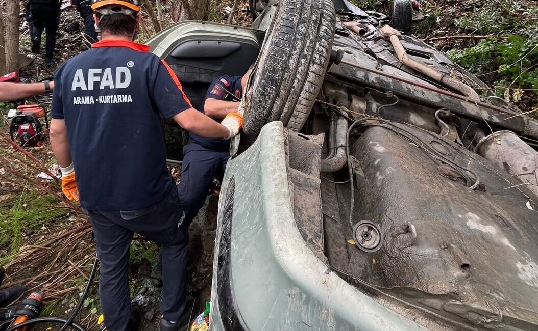 SİVAS (AA) – Sivas'ın Koyulhisar ilçesinde otomobilin devrilmesi sonucu 1