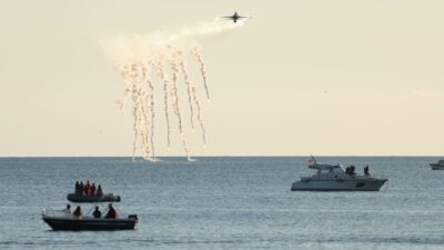 ZONGULDAK (AA) – Türk Hava Kuvvetlerinin akrobasi timi SOLOTÜRK, Zonguldak'ta