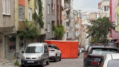 İSTANBUL (AA) – Sultangazi'de aile üyelerini rehin alan şüpheli, polis