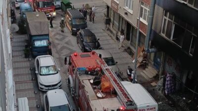 İSTANBUL (AA) – Sultangazi'de bir iş yerinde çıkan yangın itfaiye