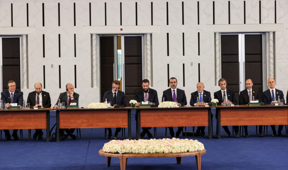 - Suriye Cumhurbaşkanı Ahmed Şara:
-"Suriye, küresel ulaşım ve ticaret koridorlarının