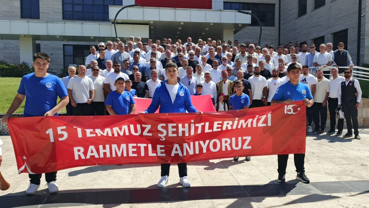KOCAELİ (AA) – Tarihi Namazgah Yağlı Pehlivan Güreşleri, Kocaeli'nin Kandıra