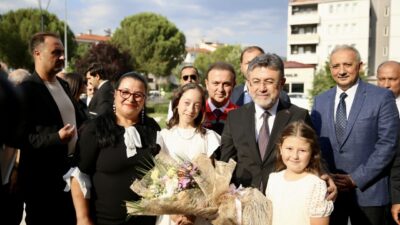 - "Üç tarafı denizlerle çevrili bu ülkede su ürünleri yetiştiriciliği