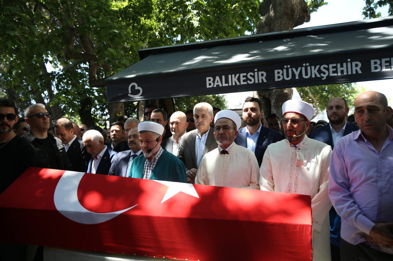 BALIKESİR (AA) – TBMM Başkanı Numan Kurtulmuş, vefat eden 19,