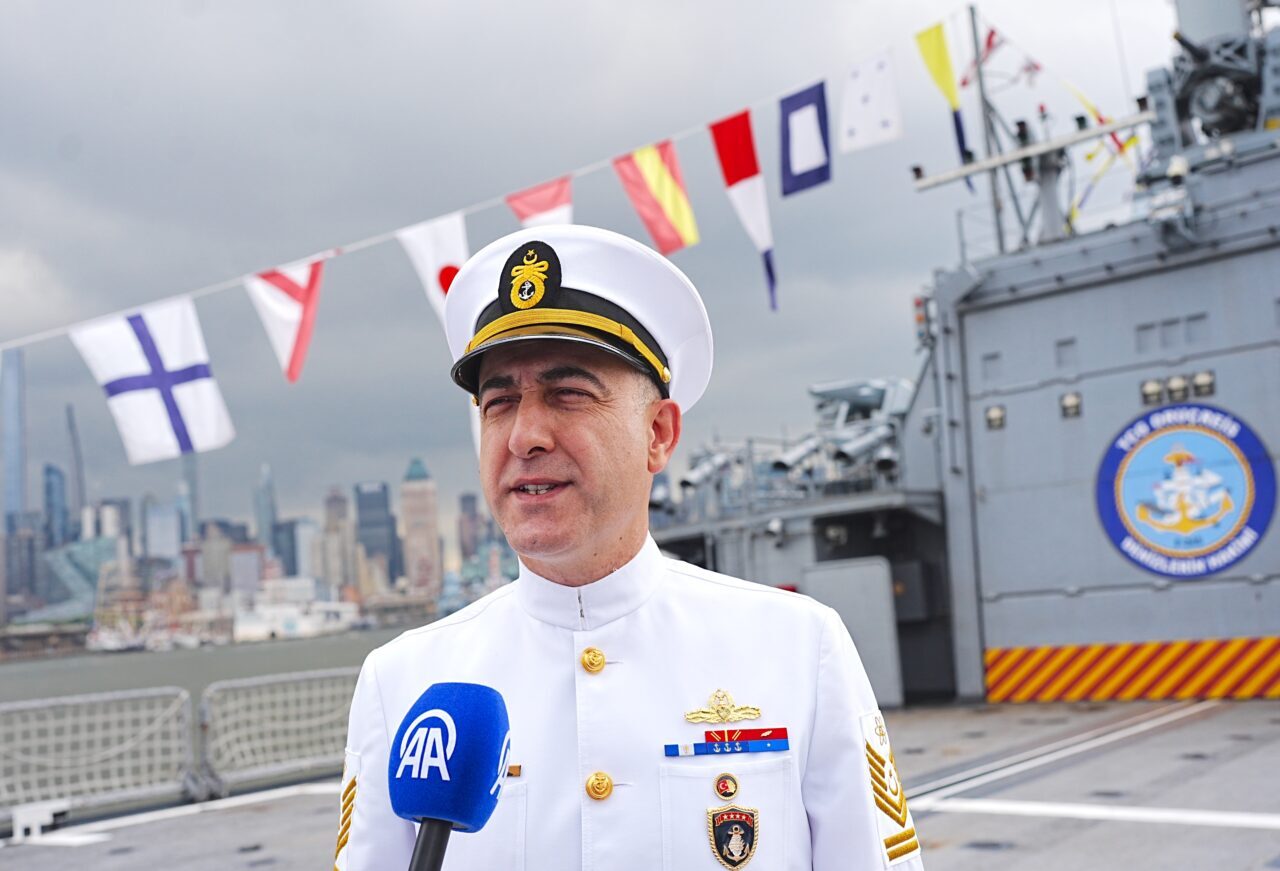 - TCG Oruçreis’in Komutanı Deniz Kurmay Albay Kemal Varlı:
- "TCG