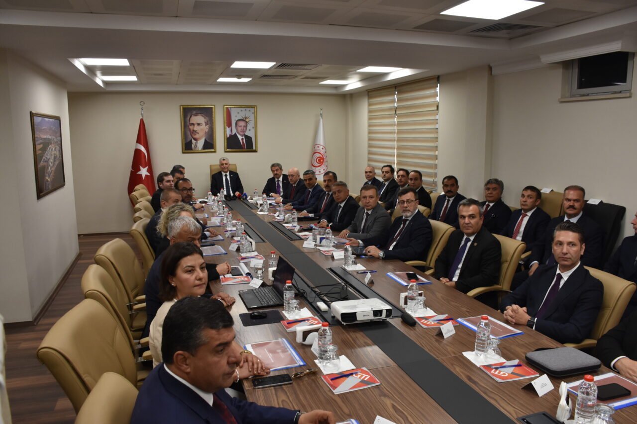 - "Mezopotamya bölgesinin merkezi olan bu topraklarda ve İpek Yolu'nun