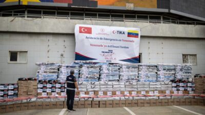 - Türkiye'nin Caracas Büyükelçisi Naci Aydan Karamanoğlu:
- "Bir kez daha