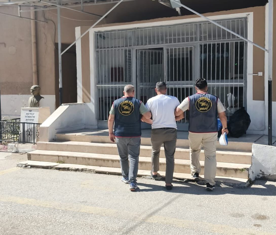 TOKAT (AA) – Tokat'ta haklarında kesinleşmiş hapis cezası bulunan iki